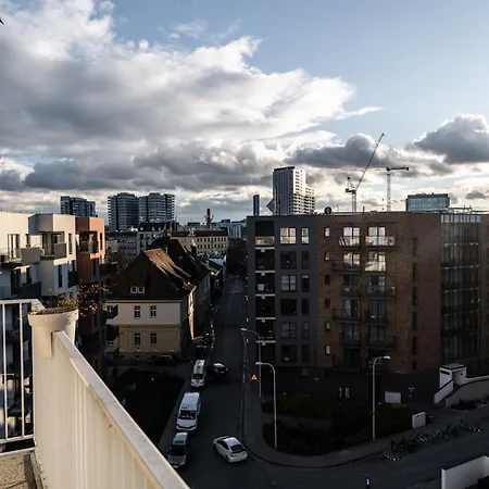 Cityscape By Uniquerent *