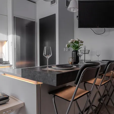 Apartment Cityscape By Uniquerent Wroclaw
